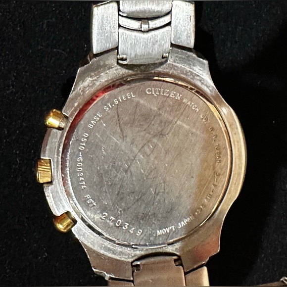 CITIZEN Men’s CHRONOGRAPH Watch Gold/Silver Black Face Quartz - Picture 3 of 4